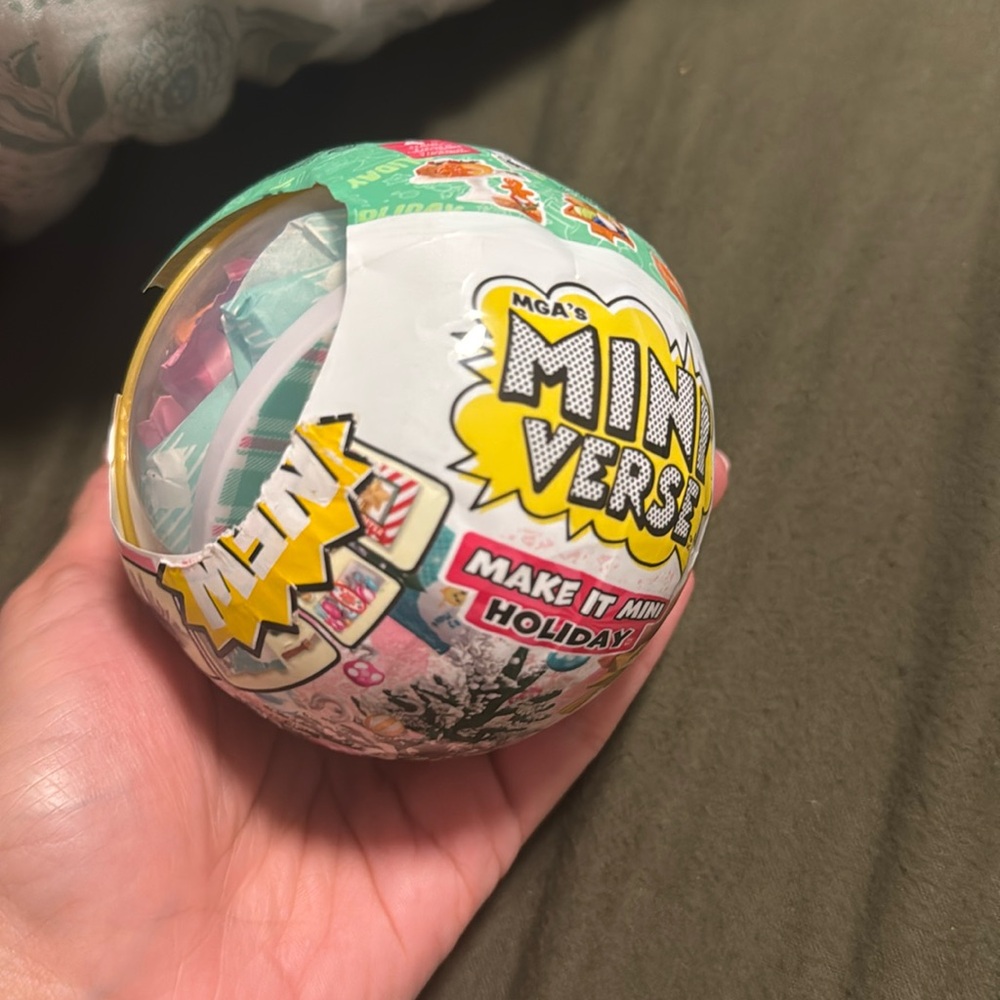 LIMITED EDITION BRAND NEW HOLIDAY MINIVERSE- surprise DISCLOSED 🤭😉😌 FREE TOTE!